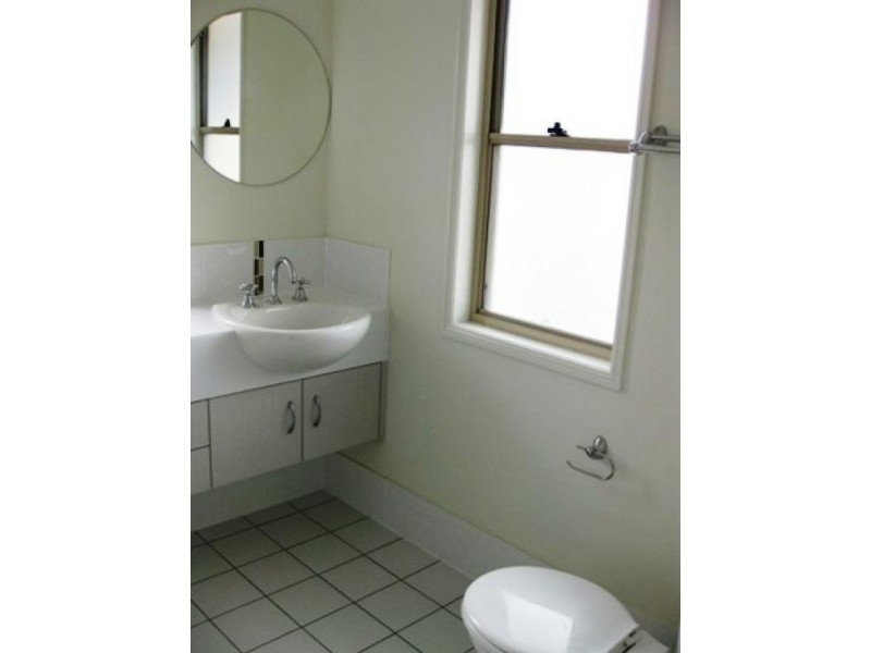 10/32-34 Margaret Street, Southport QLD 4215