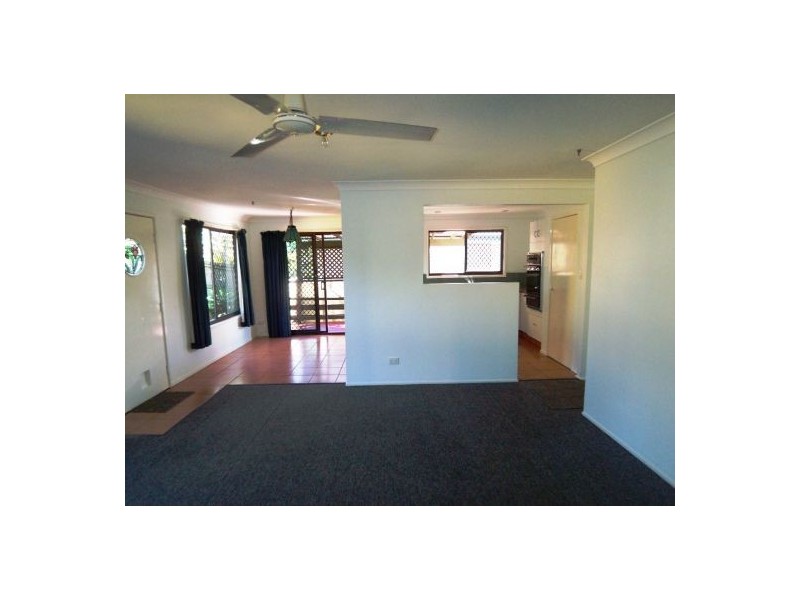 27 Lavinia, Southport QLD 4215