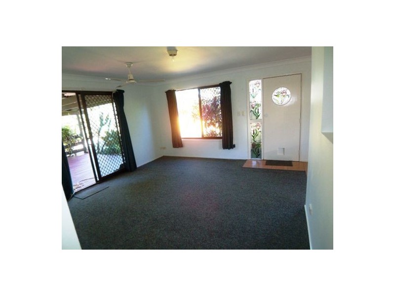 27 Lavinia, Southport QLD 4215