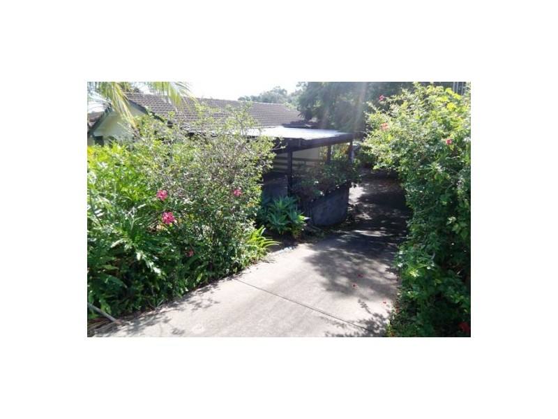 27 Lavinia, Southport QLD 4215