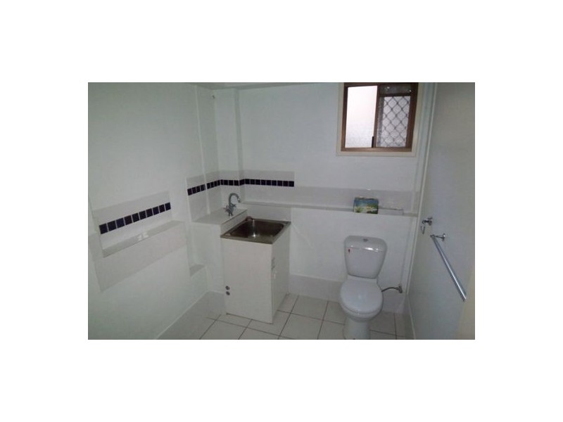 27 Lavinia, Southport QLD 4215