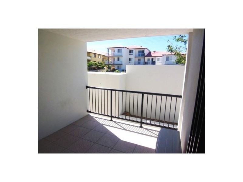6/15 Lloyd Street, Southport QLD 4215