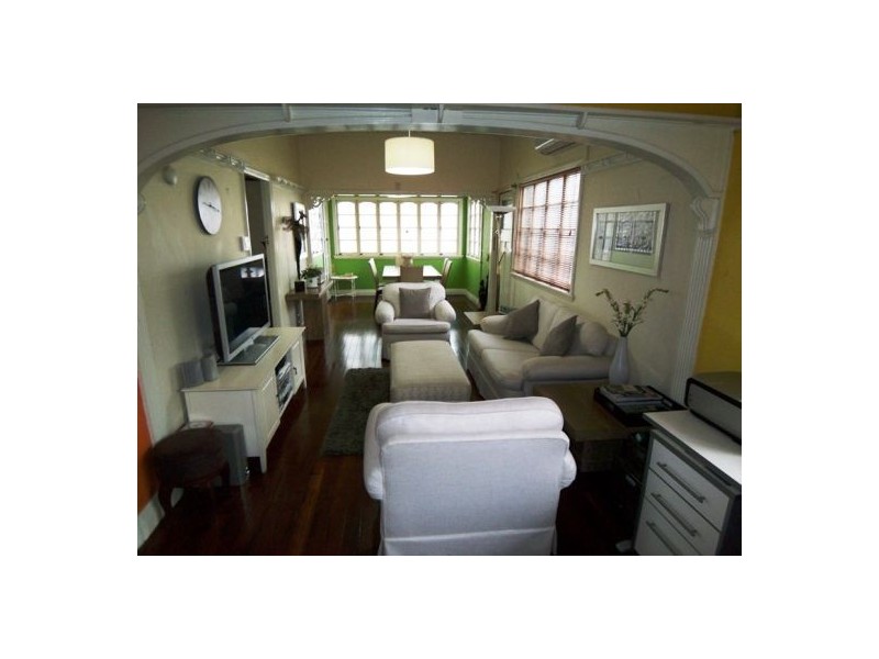 10 Norman Street, Southport QLD 4215