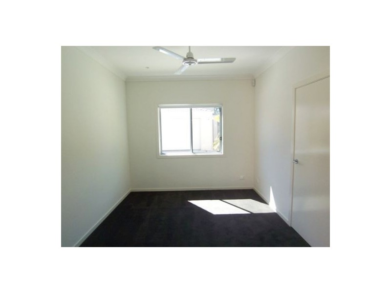 9/16-18 Geoff Wolter Drive, Molendinar QLD 4214