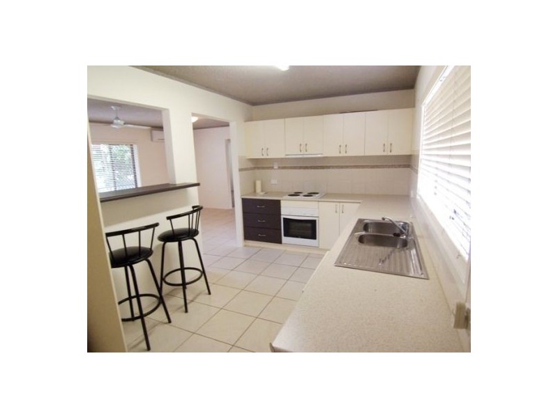 3/214 Scarborough Street, Southport QLD 4215