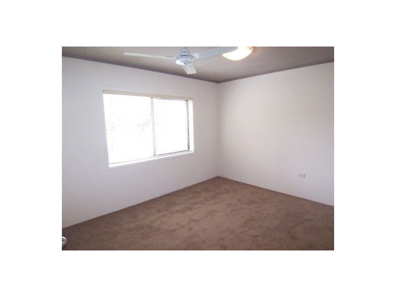 3/214 Scarborough Street, Southport QLD 4215