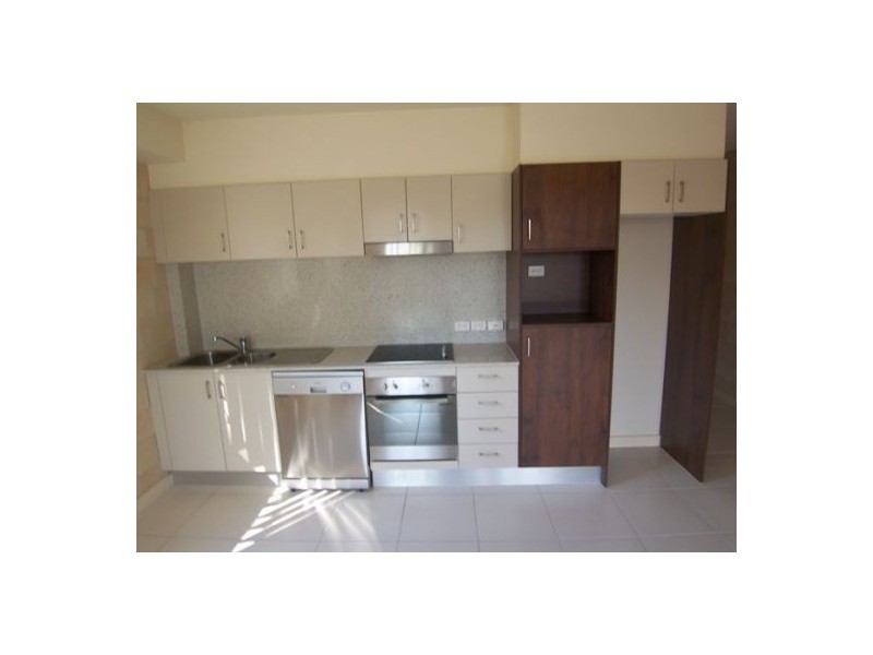 16/148 High Street FURNISHED, Southport QLD 4215