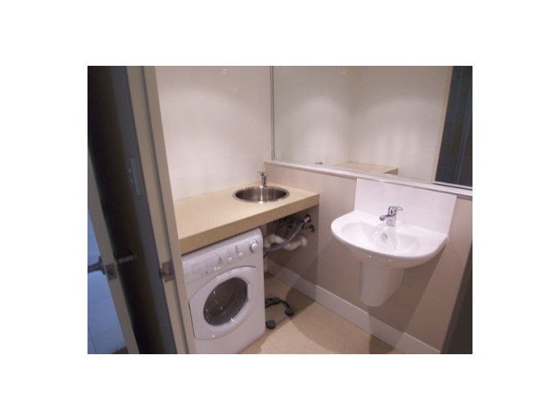 16/148 High Street FURNISHED, Southport QLD 4215