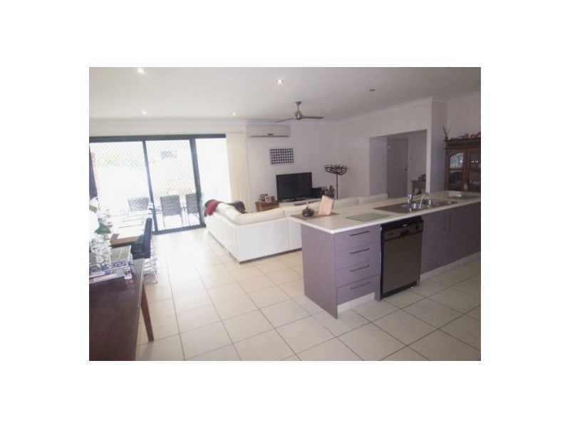 9 Bellthorpe Avenue, Ormeau QLD 4208