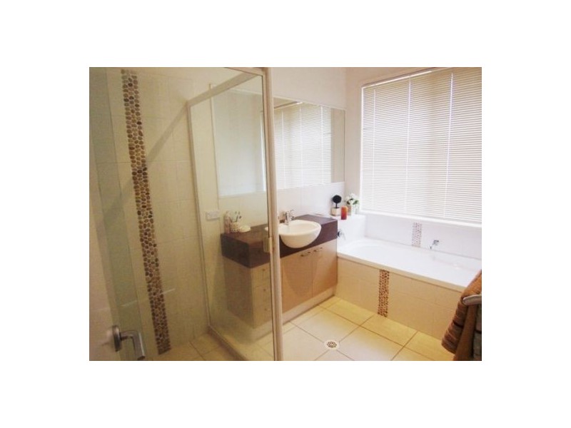 9 Bellthorpe Avenue, Ormeau QLD 4208