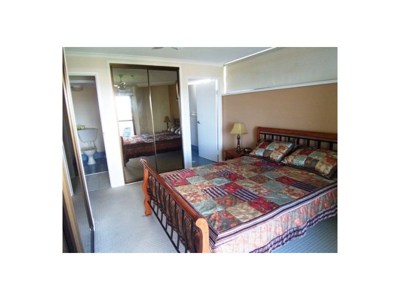6a/114 Marine Parade, Southport QLD 4215