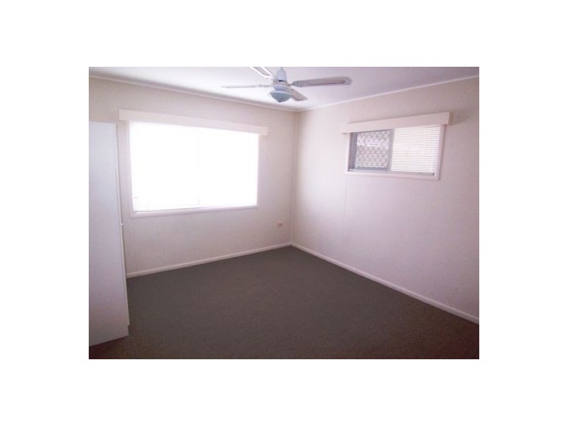 18 Sydney Street, Labrador QLD 4215