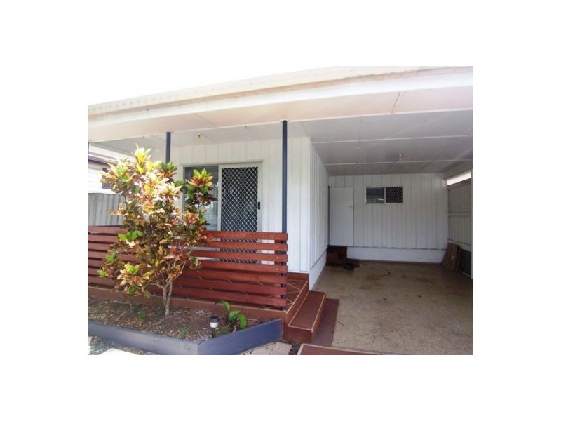 18 Sydney Street, Labrador QLD 4215