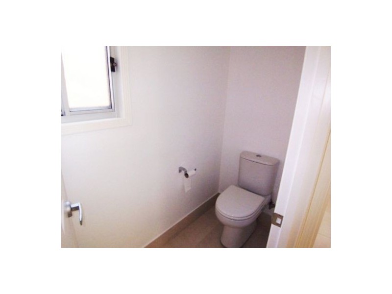 1/8 Walton Street, Southport QLD 4215