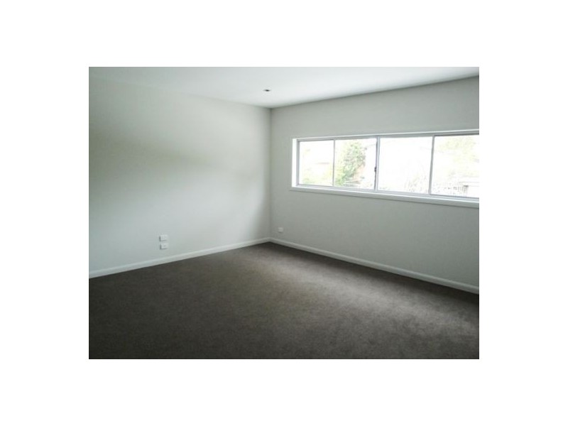 2/18 Drury Avenue, Southport QLD 4215