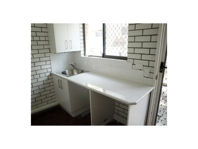 1/6 Tuesley Court, Southport QLD 4215