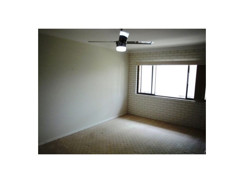 1/6 Tuesley Court, Southport QLD 4215