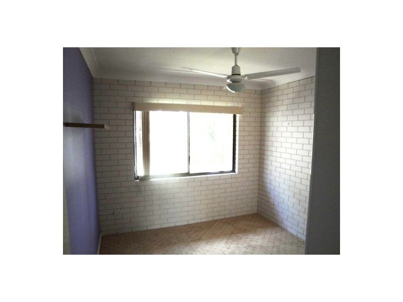 1/6 Tuesley Court, Southport QLD 4215