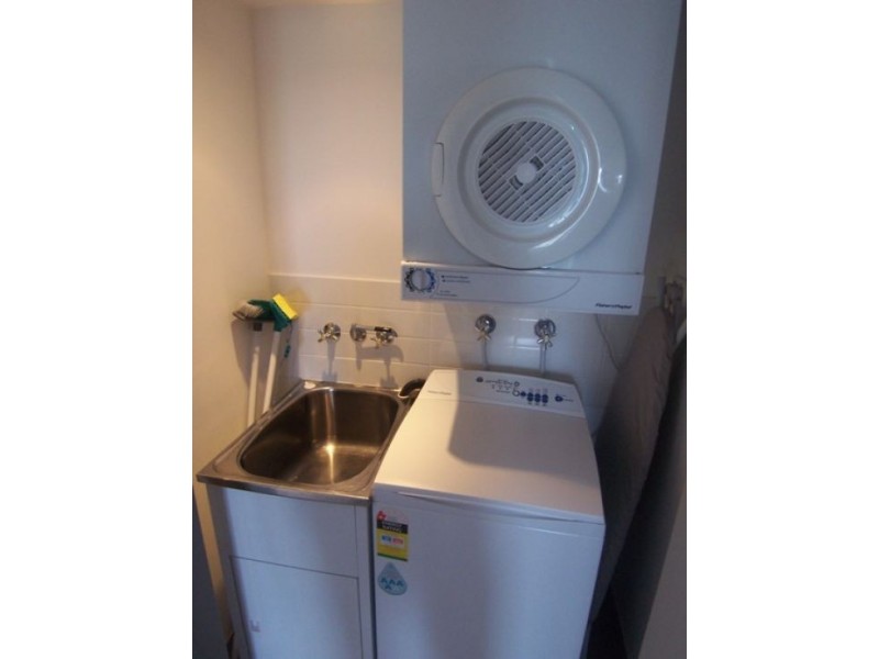 2402/18 Enderley, Surfers Paradise QLD 4217