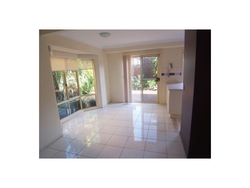 5/32 Billington Street, Labrador QLD 4215