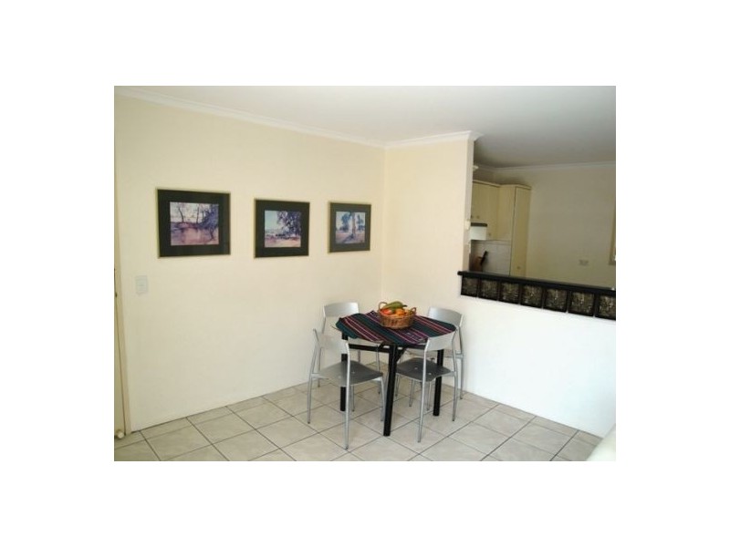 7/4 Baker Avenue, Labrador QLD 4215