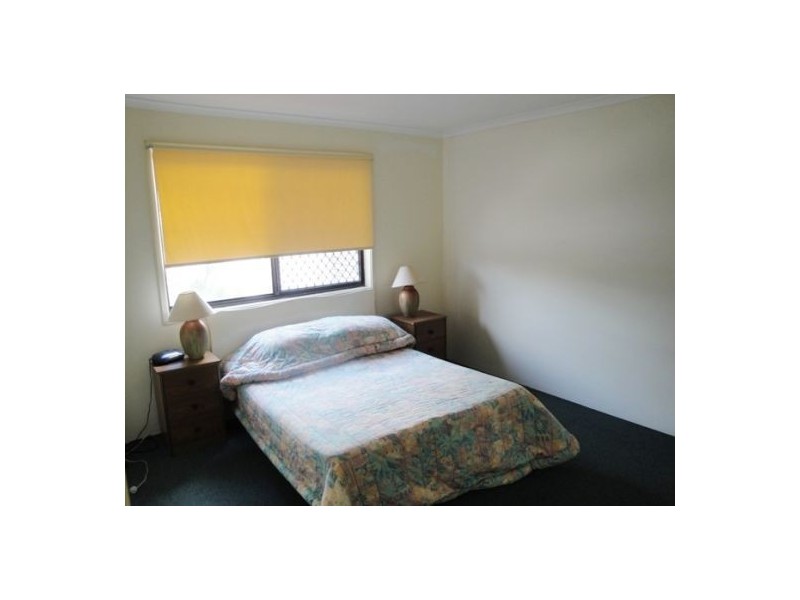 7/4 Baker Avenue, Labrador QLD 4215