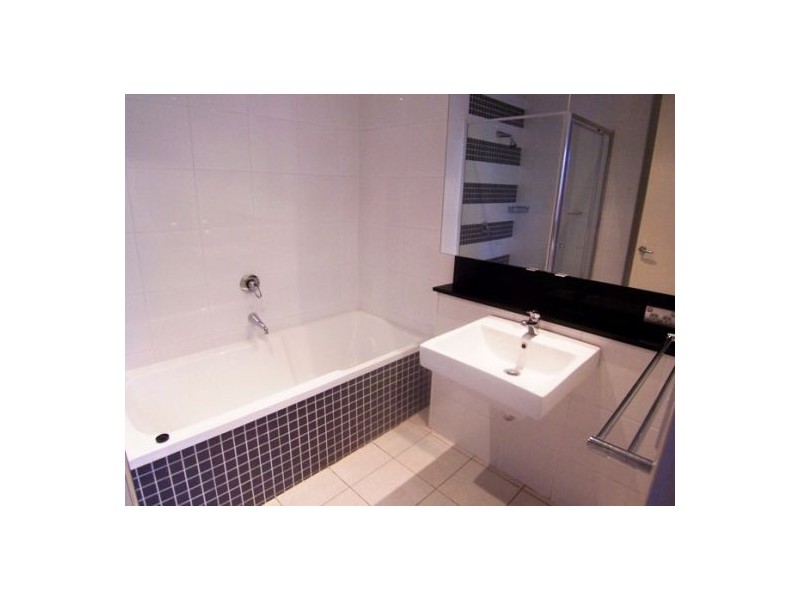 408/3 Como Crescent, Southport QLD 4215