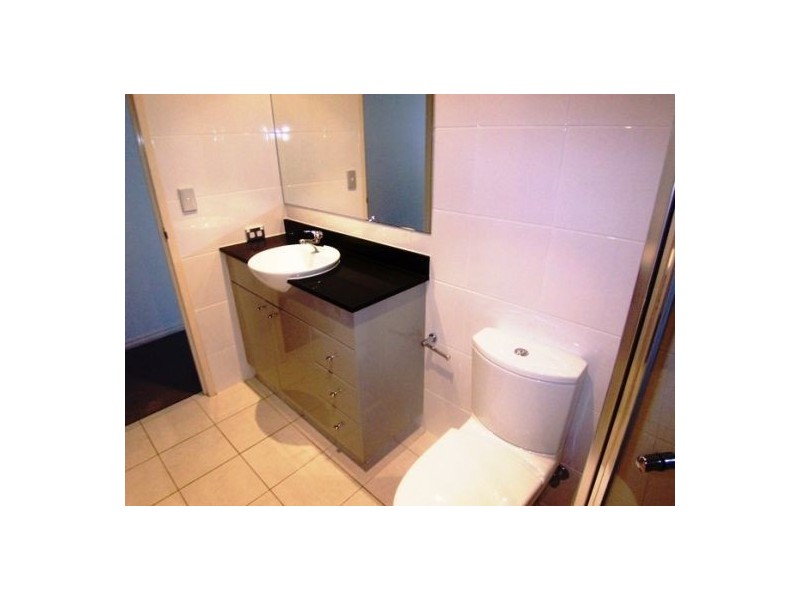 408/3 Como Crescent, Southport QLD 4215