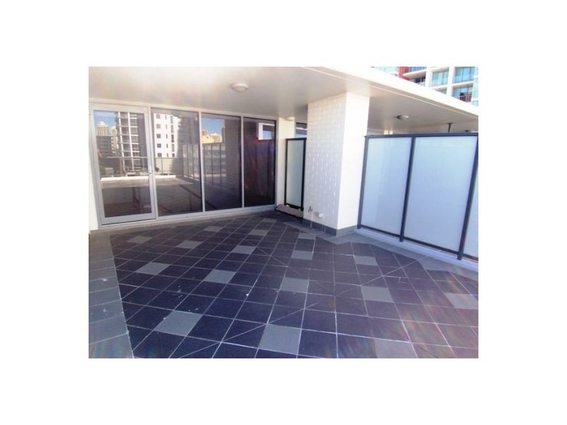 408/3 Como Crescent, Southport QLD 4215