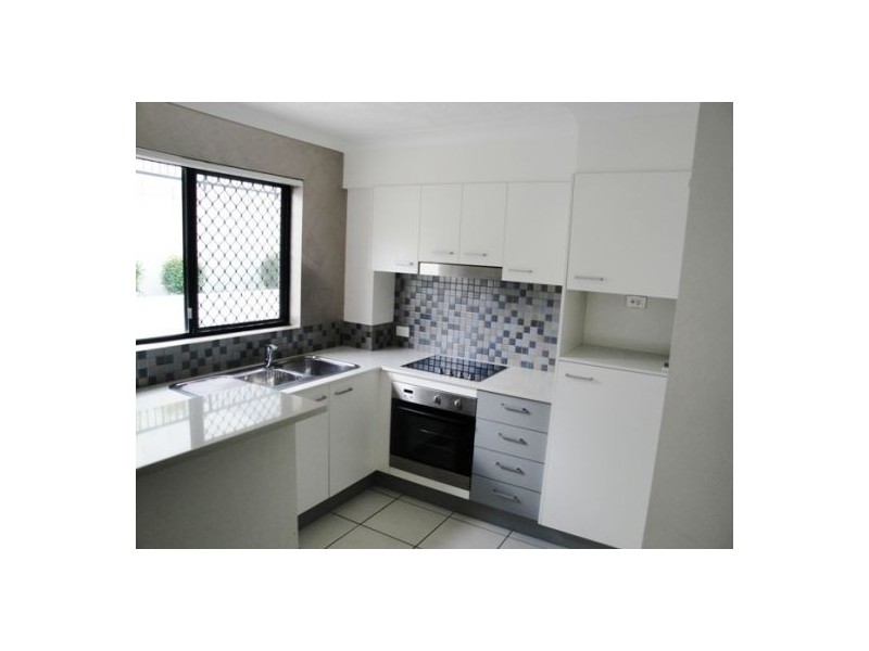 16/15 Lloyd Street, Southport QLD 4215