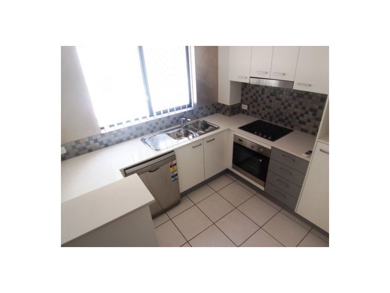 16/15 Lloyd Street, Southport QLD 4215