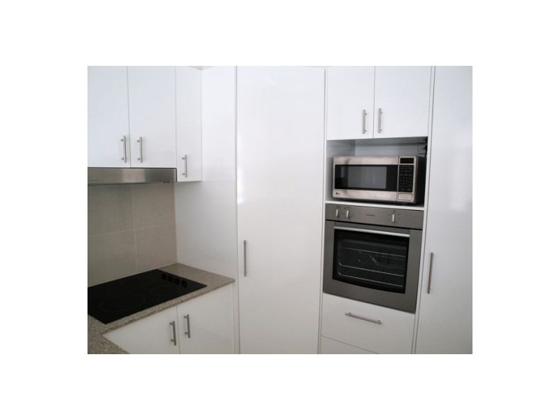 1/99 Muir Street, Labrador QLD 4215