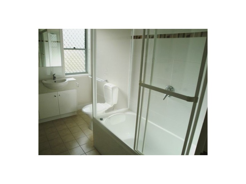 1/99 Muir Street, Labrador QLD 4215