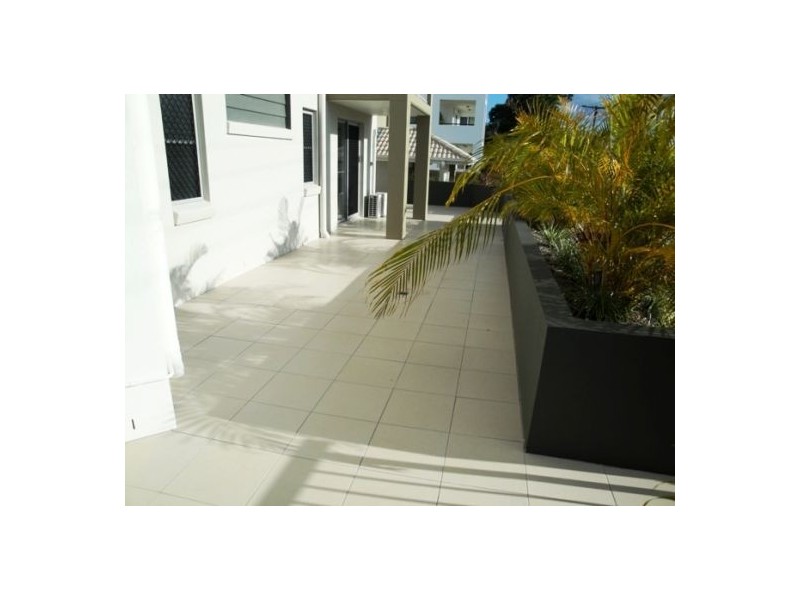 1/99 Muir Street, Labrador QLD 4215