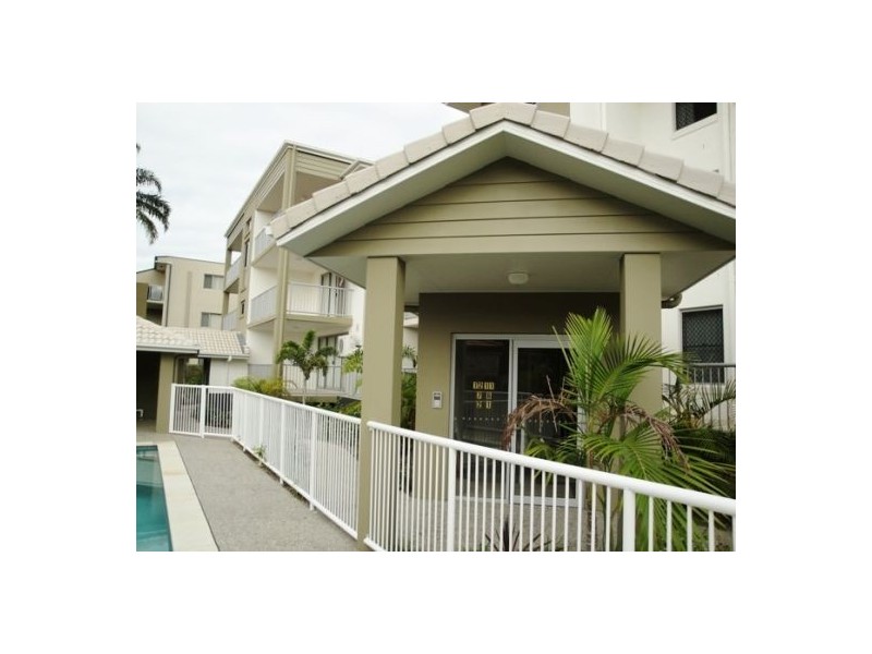 1/99 Muir Street, Labrador QLD 4215