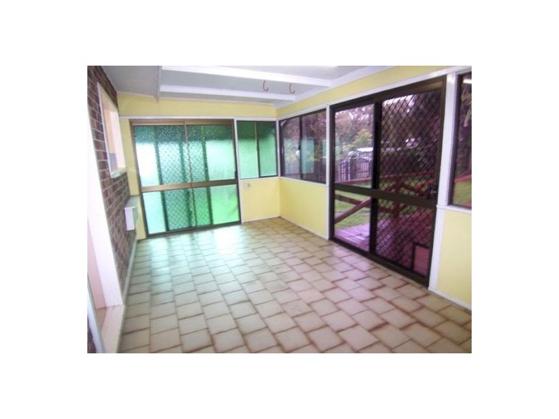 75 Kindra Avenue, Southport QLD 4215