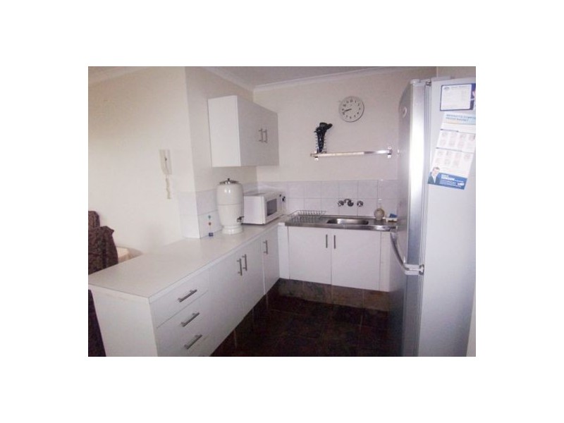 8/61 Frank Street, Labrador QLD 4215