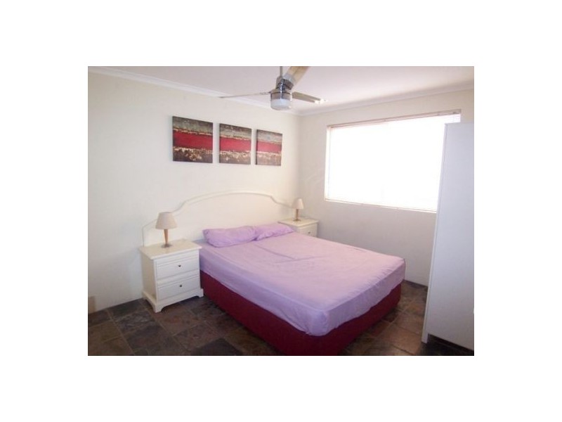 8/61 Frank Street, Labrador QLD 4215