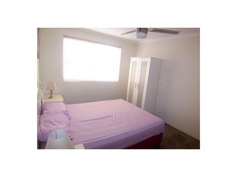 8/61 Frank Street, Labrador QLD 4215