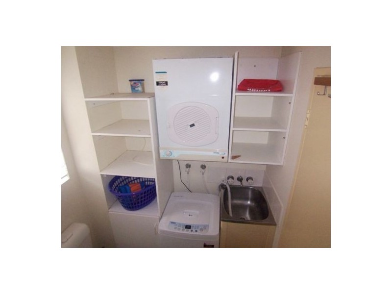 8/61 Frank Street, Labrador QLD 4215