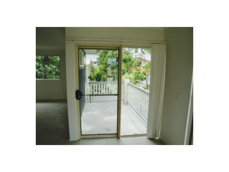 5/4-6 Locke Street, Southport QLD 4215