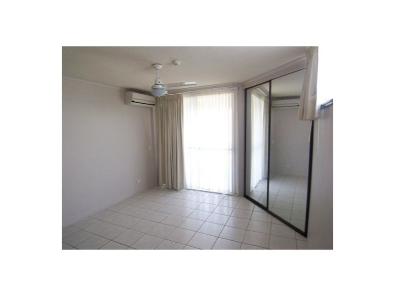 4c/114 Marine Parade, Southport QLD 4215