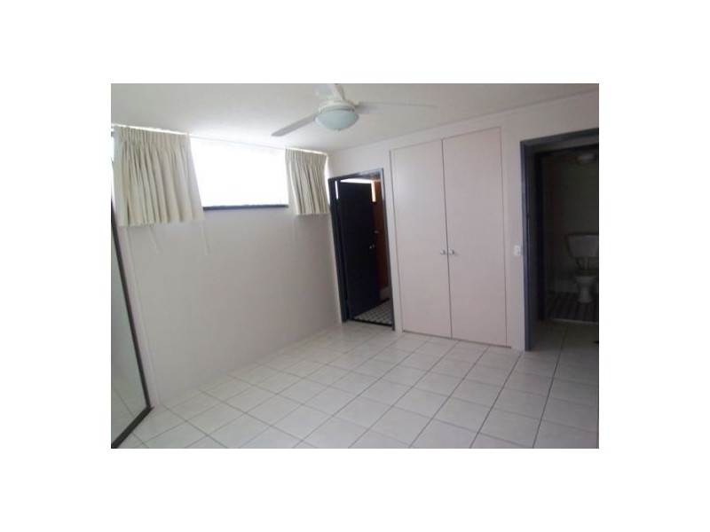 4c/114 Marine Parade, Southport QLD 4215