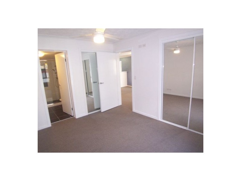 3/15 Lloyd Street, Southport QLD 4215