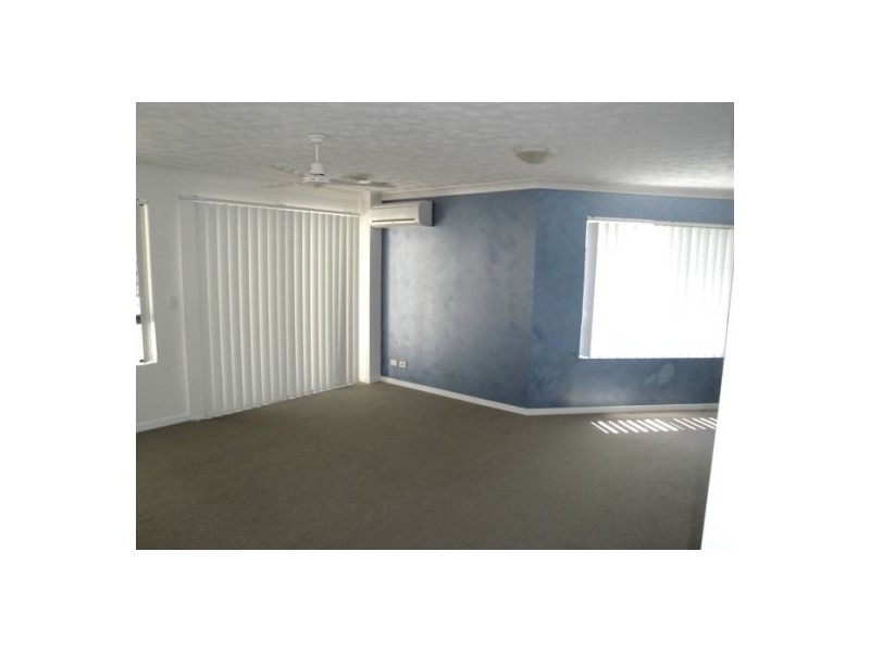 4/15 Lloyd Street, Southport QLD 4215