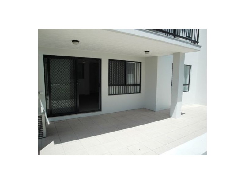 4/15 Lloyd Street, Southport QLD 4215