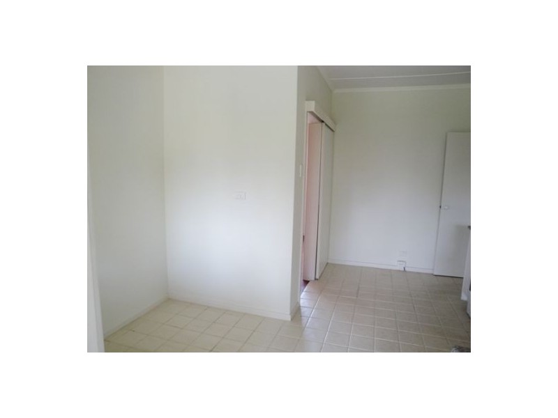 94 Eugaree Street, Southport QLD 4215
