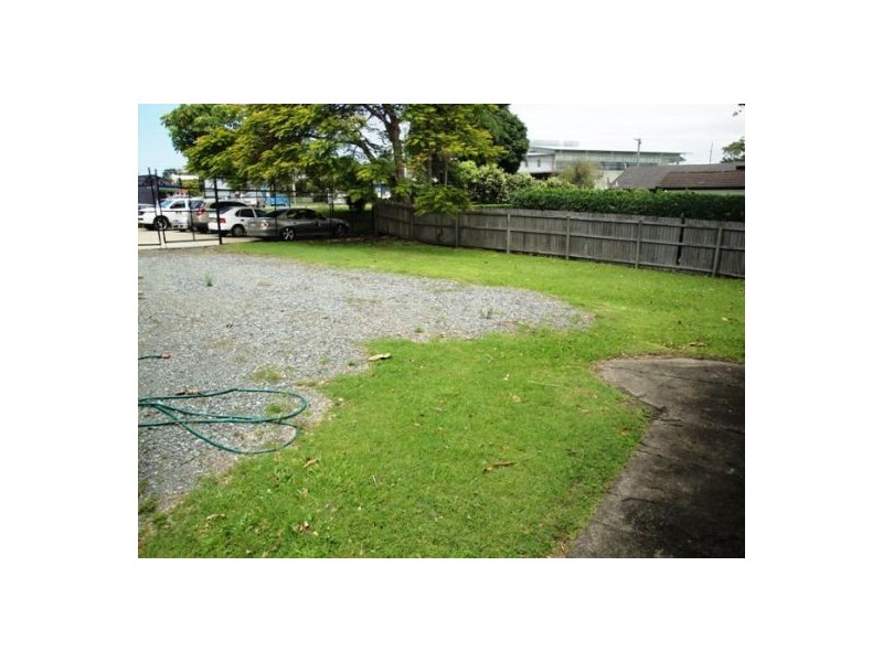 94 Eugaree Street, Southport QLD 4215