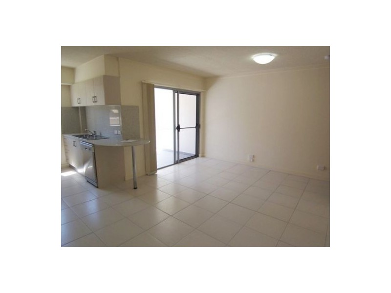 7/148 High Street, Southport QLD 4215