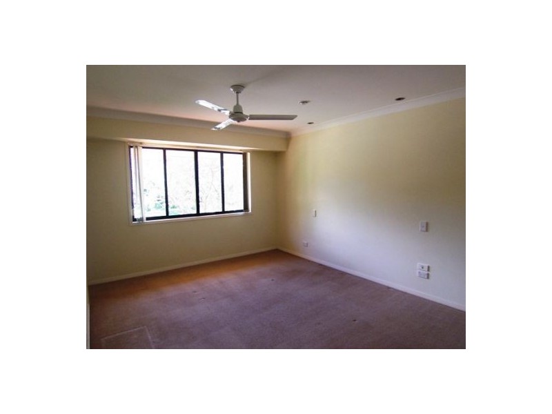 1/56  Ward Street, Southport QLD 4215